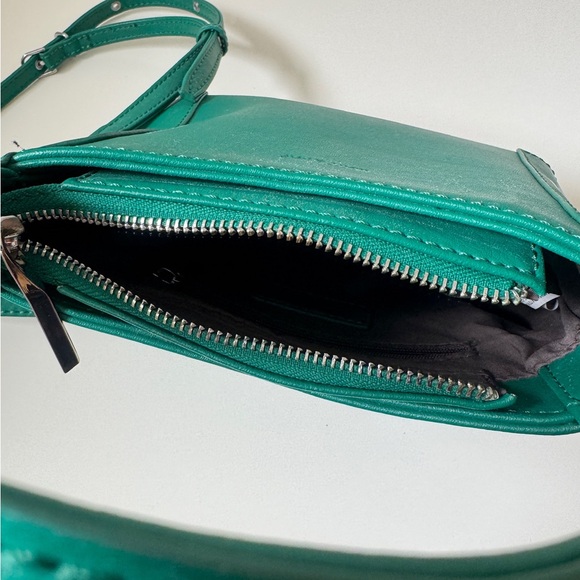 Matt and Nat Mini Cross Body Bag - Picture 5 of 5